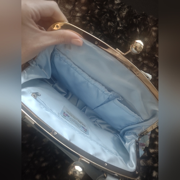 Alice In Wonderland Tokyo Japan Disney Special Edition Handbag - Picture 12 of 16